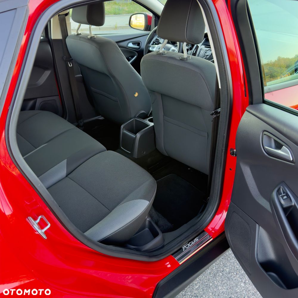 Ford Focus 1.6 Titanium - 17