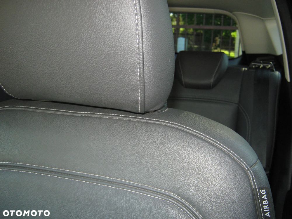 Ford Kuga 2.0 TDCi 2x4 Titanium - 18