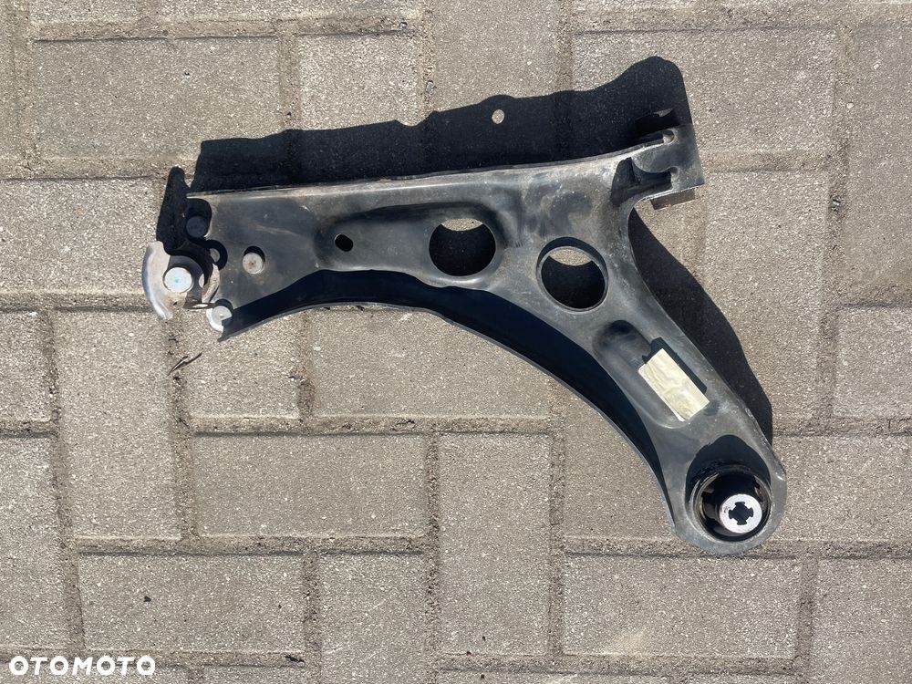 Wahacz lewy Opel Corsa F Elektryk