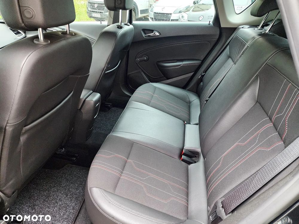 Opel Astra 1.4 Turbo 150 Jahre - 30