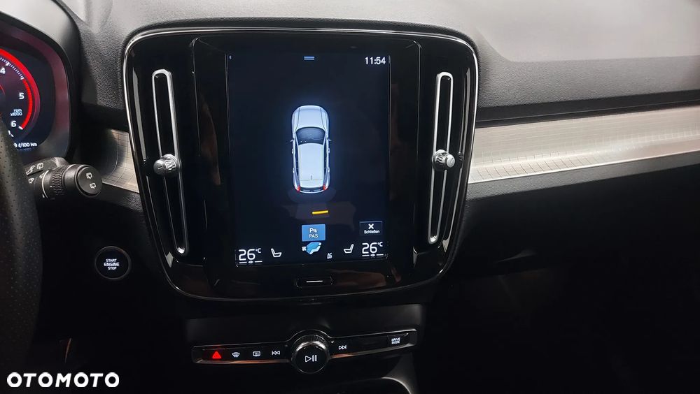 Volvo XC 40 D3 R-Design - 26