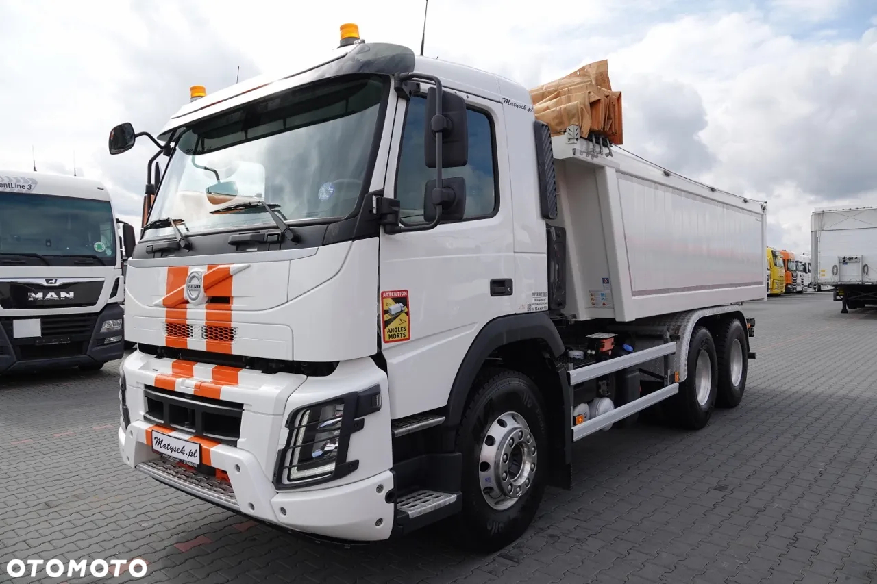 Volvo FMX 380 / 6x4 / WYWROTKA / 2019 ROK / OŚ PODNOSZONA / ŁADOWNOŚĆ: 15 500 KG / WAGA: 10.500 KG / TYLNOZSYP / EURO 6 / - 9