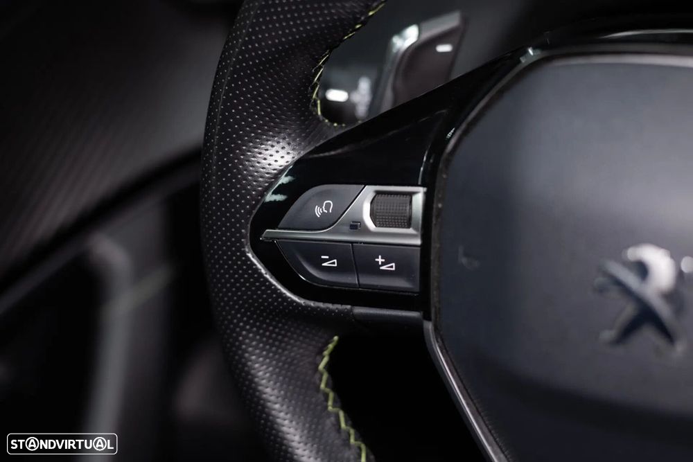 Peugeot 2008 1.5 BlueHDi GT Line EAT8 - 28