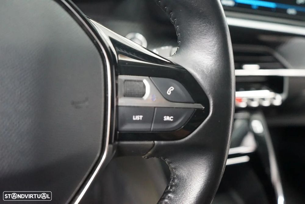 Peugeot 208 - 19