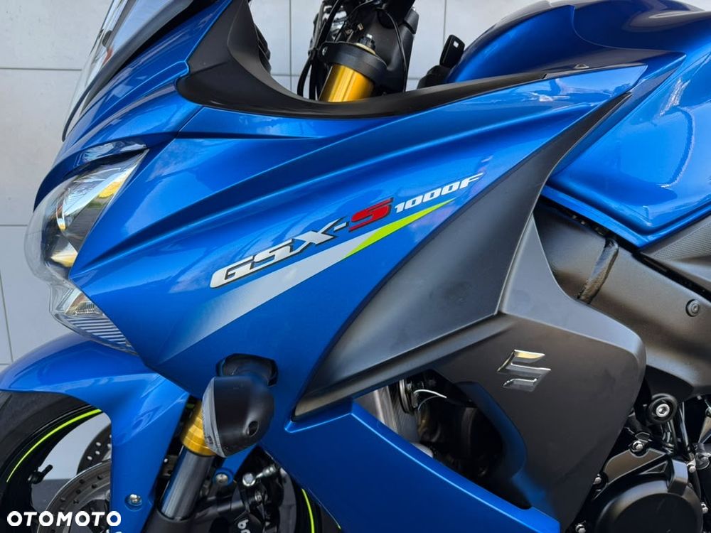 Suzuki GSX - 20