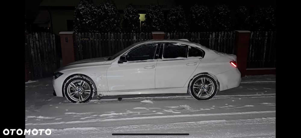 BMW Seria 3 328i xDrive Sport Line - 15