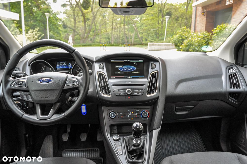 Ford Focus - 8
