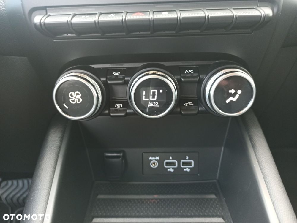 Renault Captur - 16