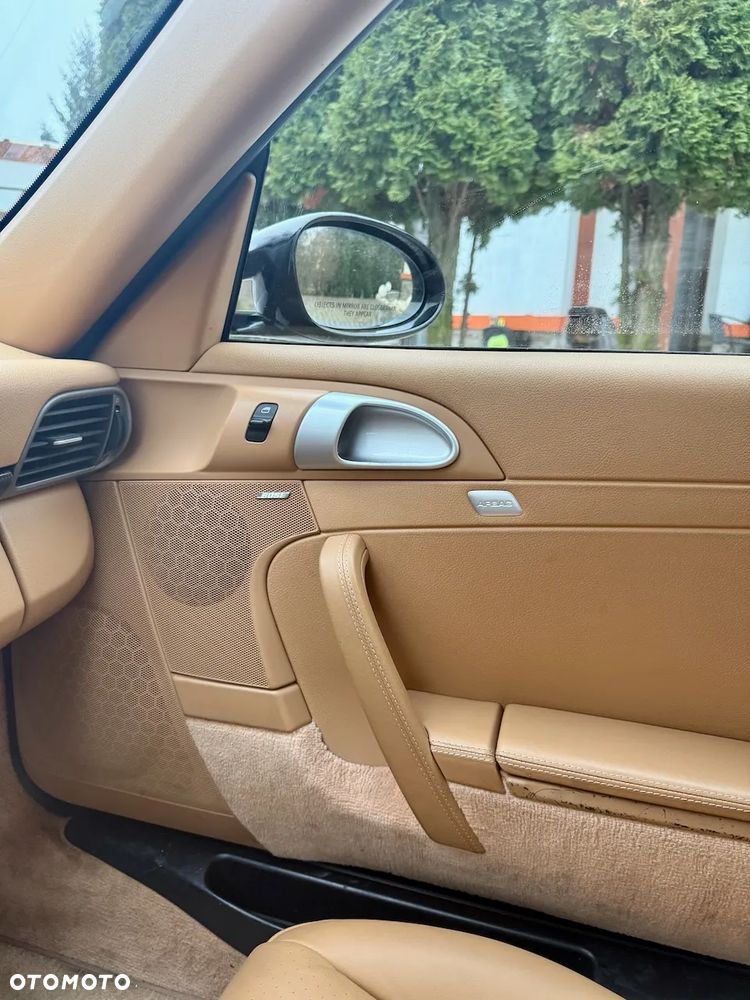 Porsche 911 Carrera - 14