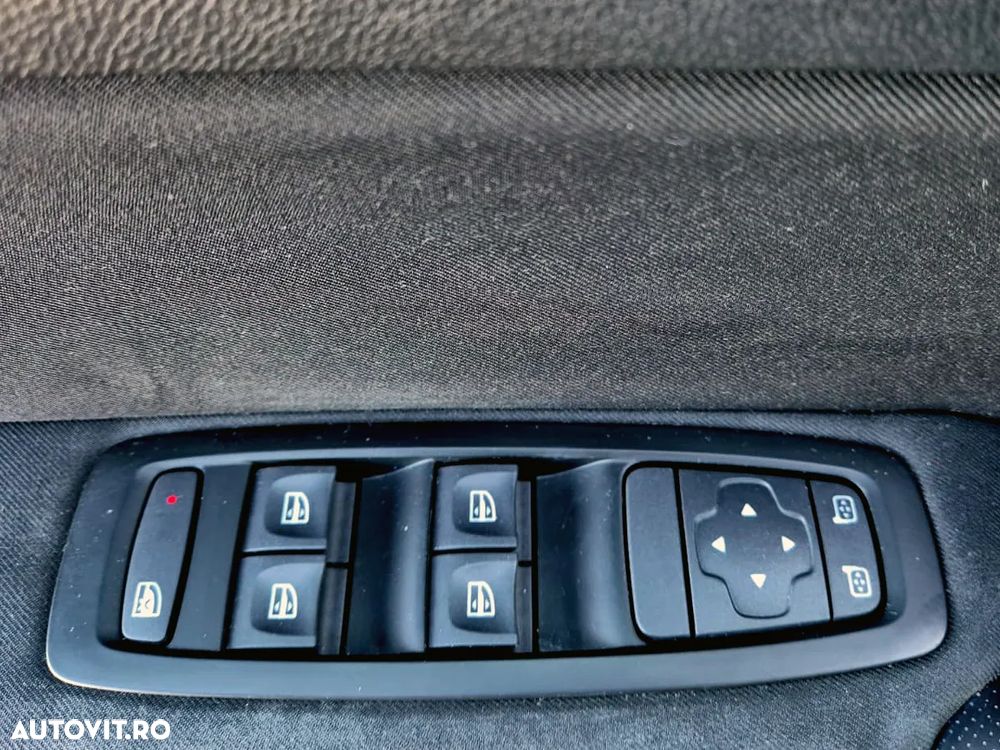 Renault Megane TCe GPF Business - 23