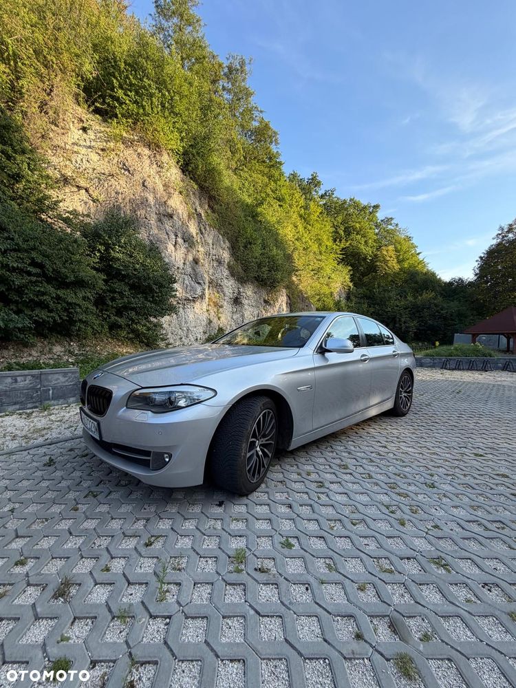 BMW Seria 5 535d xDrive - 14