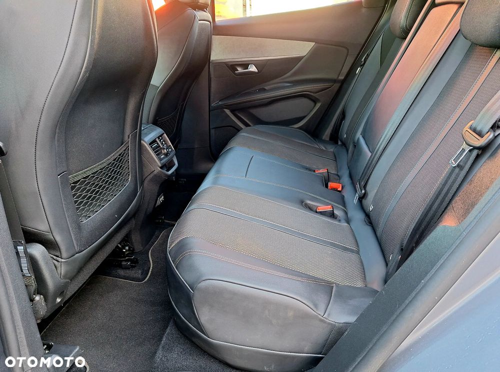 Peugeot 3008 225 e-EAT8 GT - 13