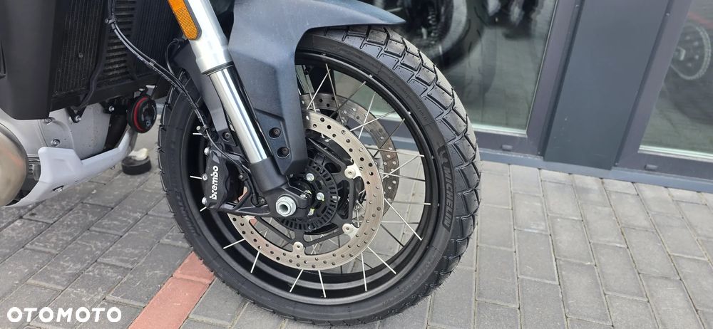 Moto Guzzi Stelvio - 7