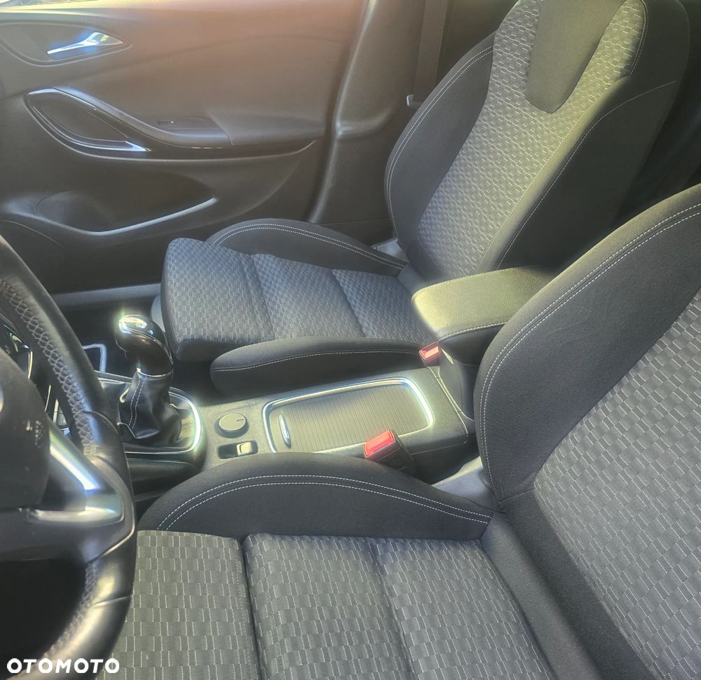 Opel Astra 1.4 Turbo Start/Stop Dynamic - 14