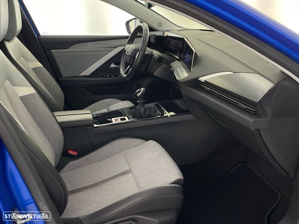 Opel Astra 1.5 D Elegance - 21