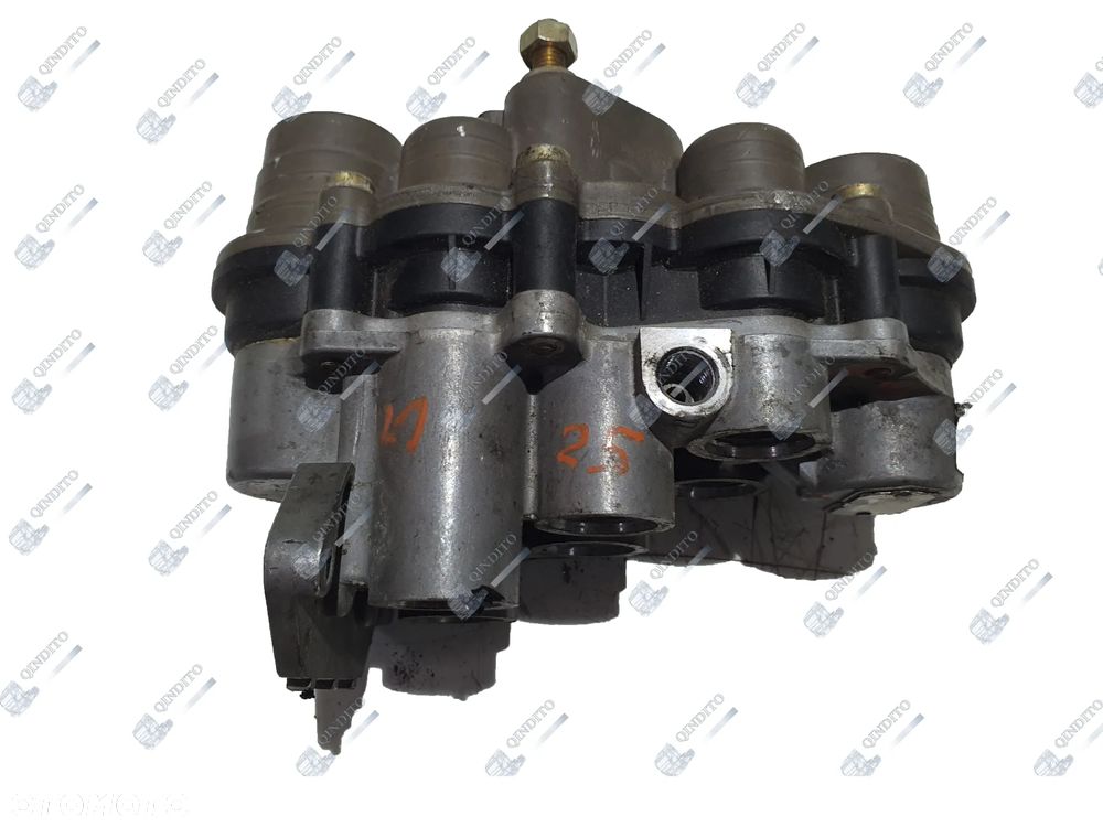 ZAWÓR PODSTAWA OSUSZACZA MERCEDES AXOR ACTROS AE4510 - 2