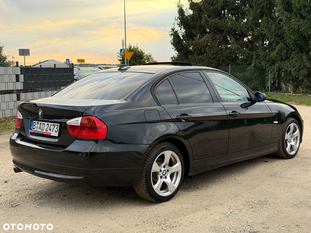 BMW Seria 3 320i - 9