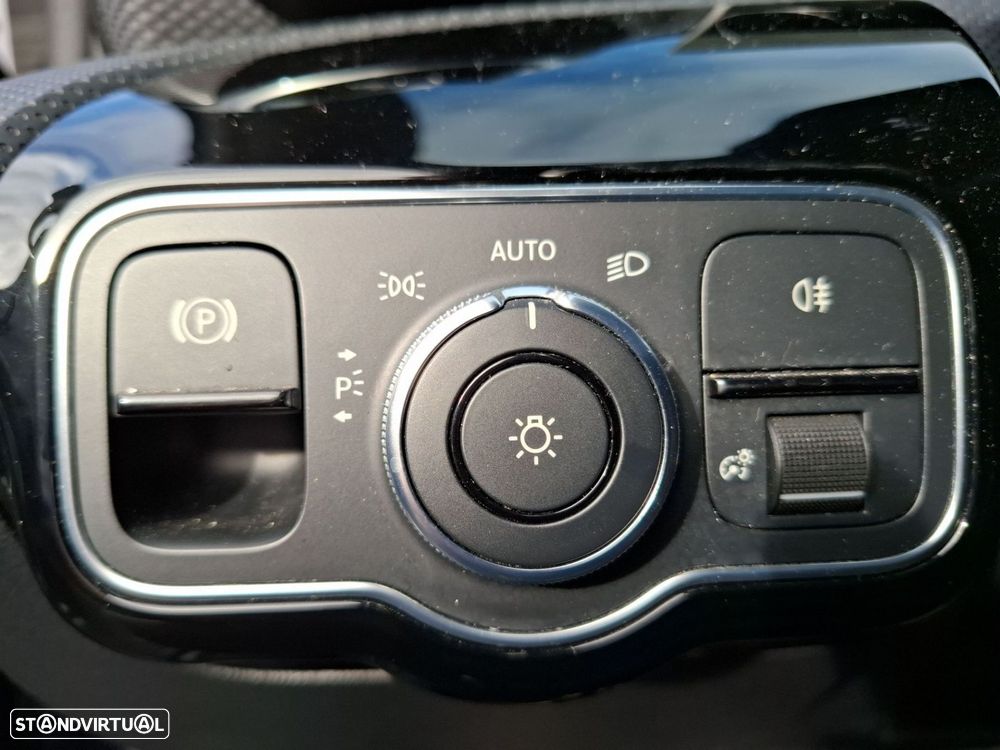 Mercedes-Benz A 180 d Progressive Aut. - 19