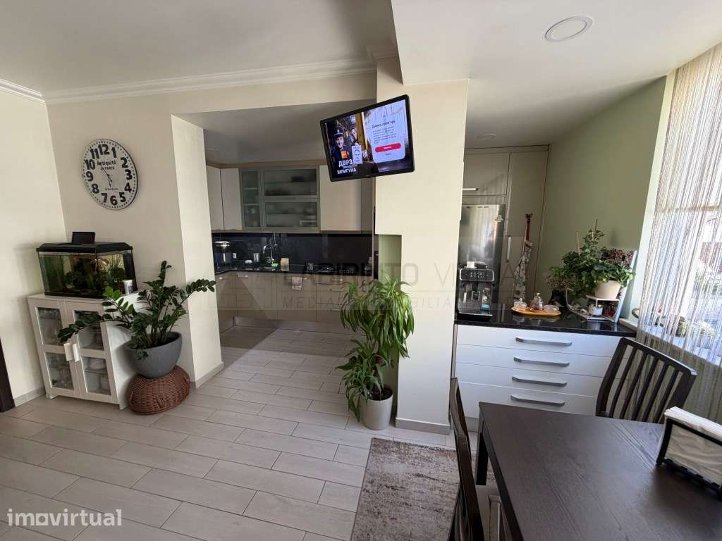 Apartamento T2 em Excelente Estado no Olival Basto, Odivelas - A su... - Grande imagem: 4/14