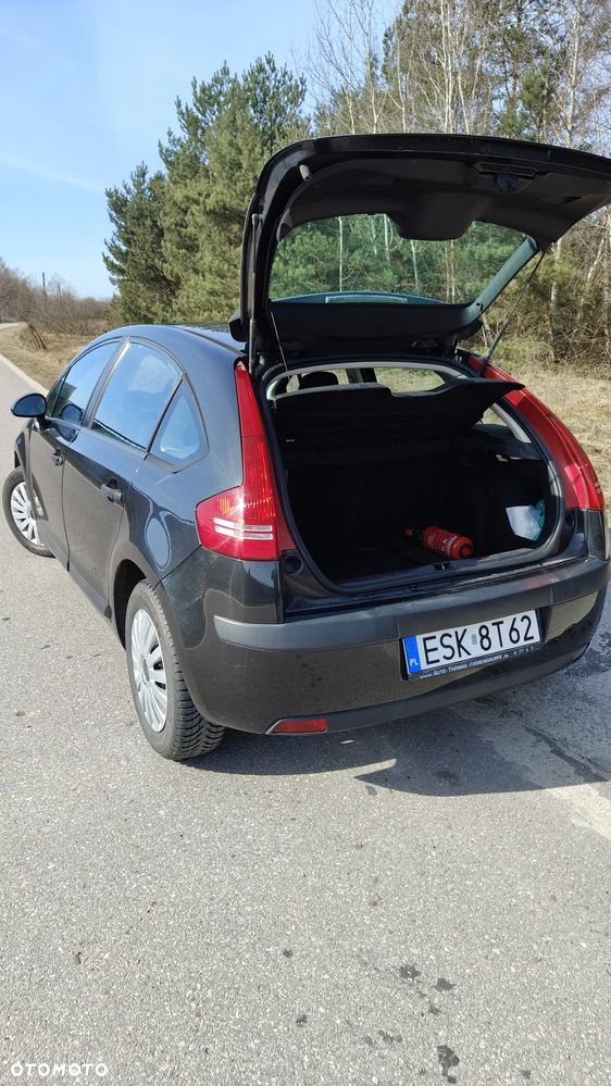 Citroën C4 1.4 16V X - 15