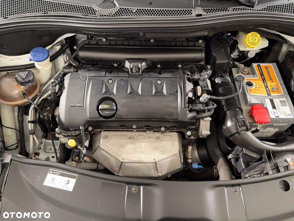 Peugeot 2008 - 16