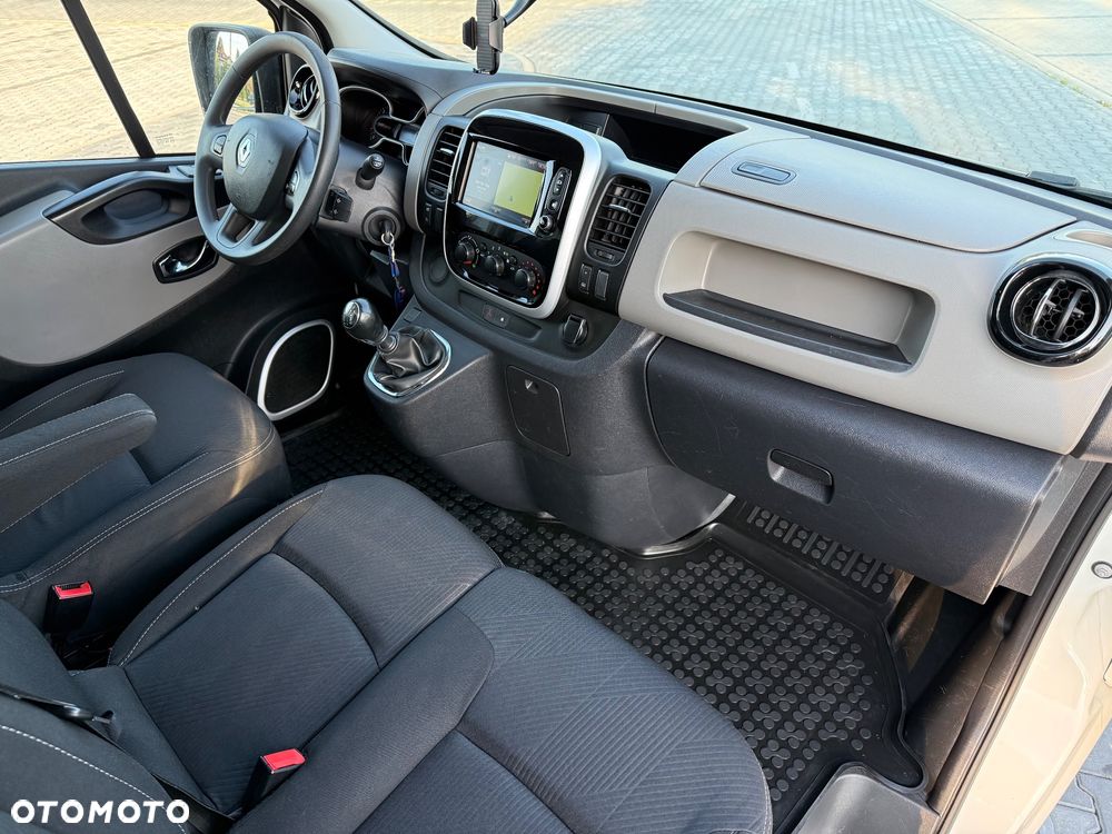 Renault Trafic - 18