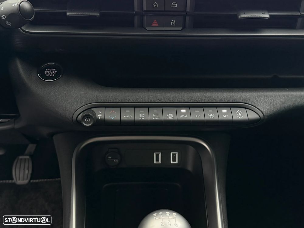 Jeep Avenger 1.2 GSE T3 Altitude - 17