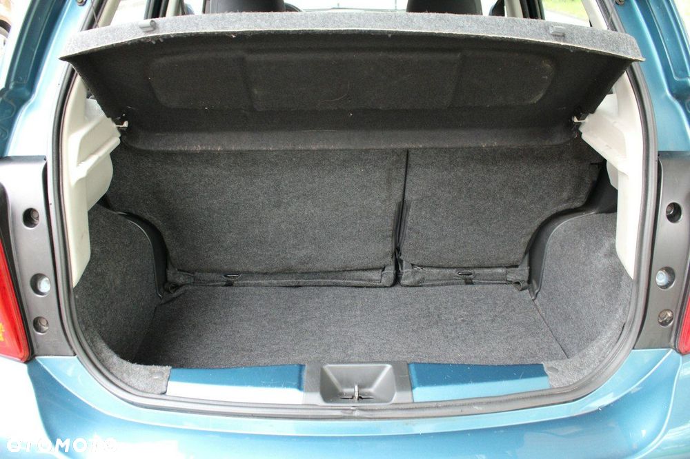 Nissan Micra - 30