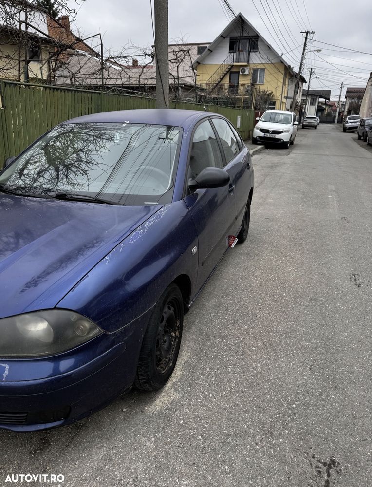 Seat Ibiza 2003 photo 2