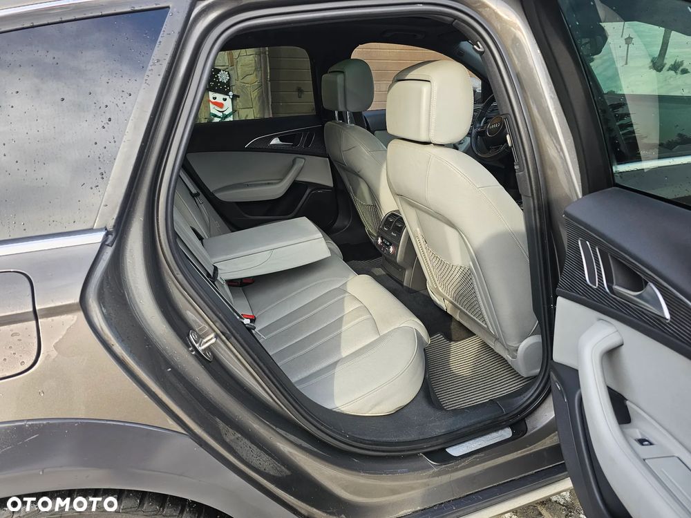 Audi A6 Allroad - 28