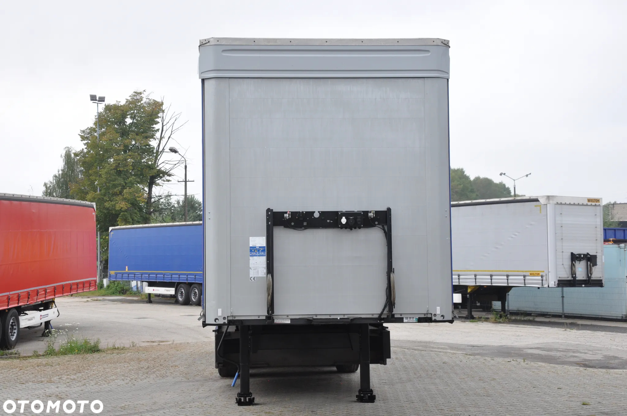 Kögel STANDARD LIGHT 5 720 kg SAF PODNOSZONA OŚ PODNOSZONY DACH KOSZ NA EP - 2