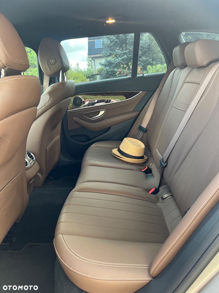 Mercedes-Benz Klasa E 220 d 4-Matic Avantgarde - 15