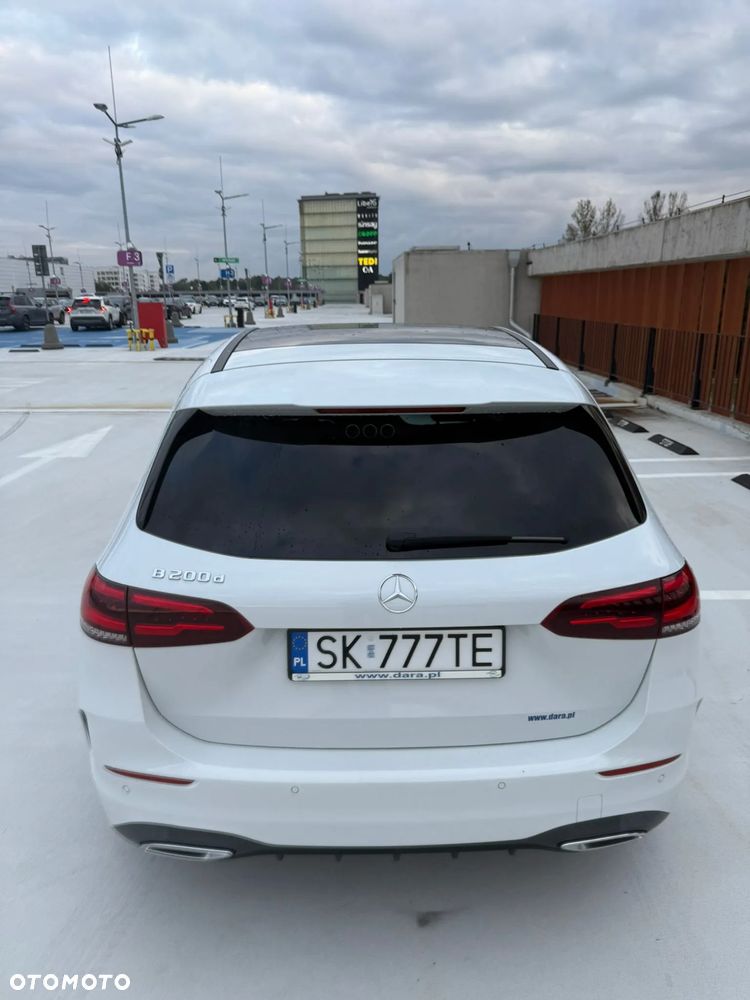 Mercedes-Benz Klasa B 200 d AMG Line 8G-DCT - 4