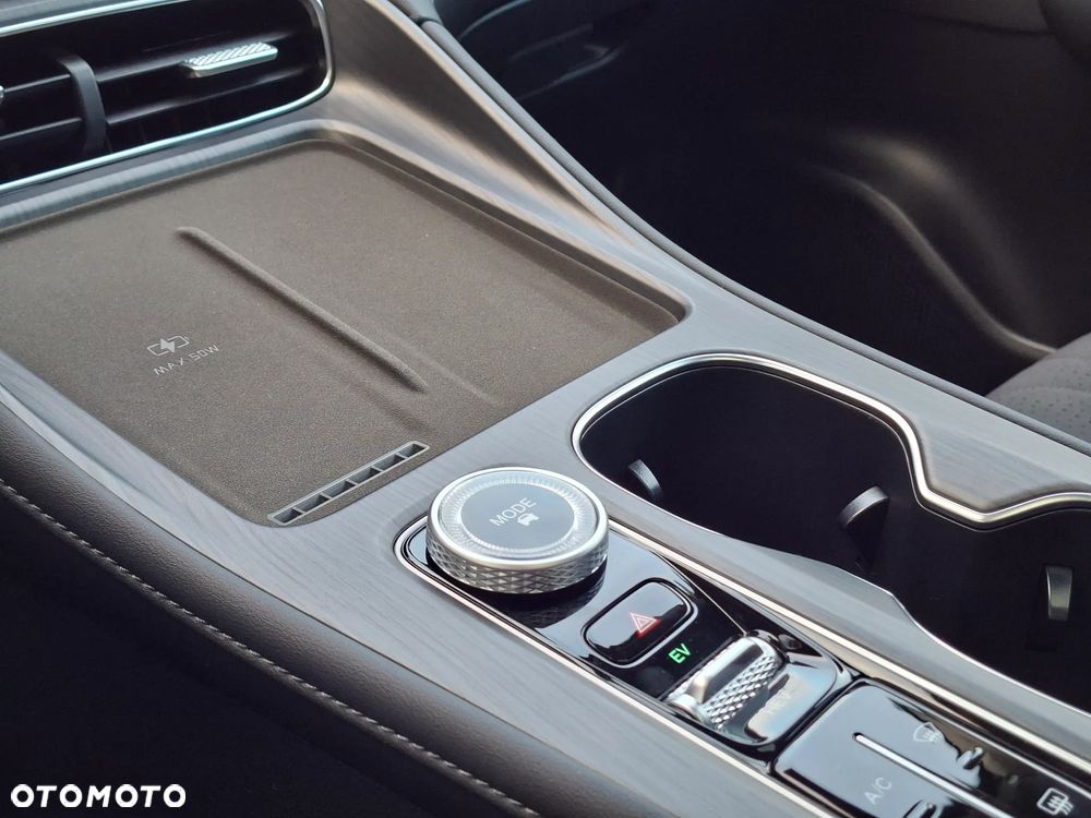 Chery Tiggo 8 1.5 T-GDI Super Hybrid Prestige DCT - 14