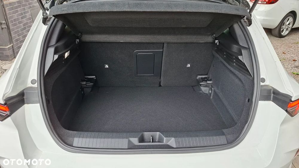 Opel Astra 1.2 Turbo Automatik GS - 10
