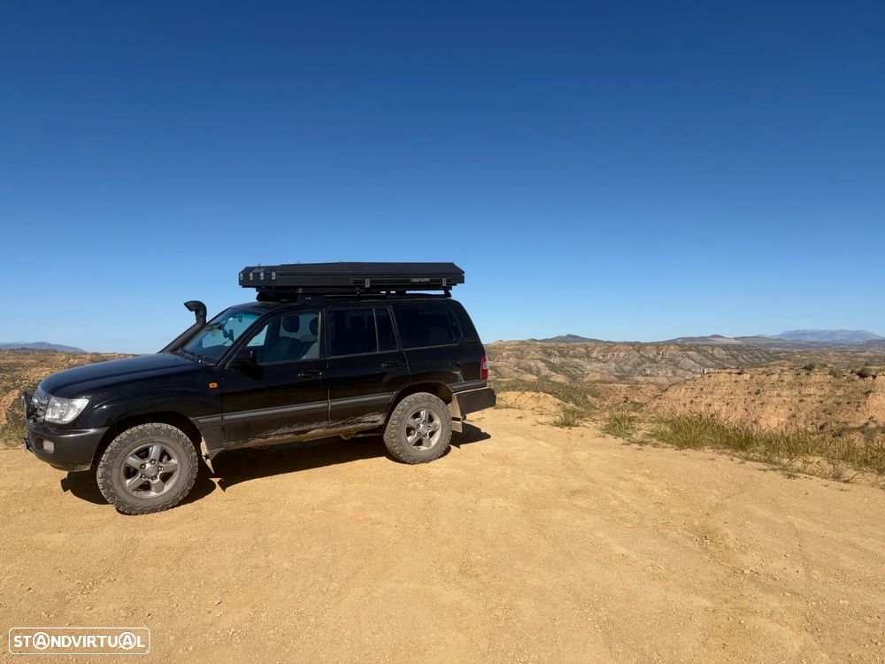 Toyota Land Cruiser - 2