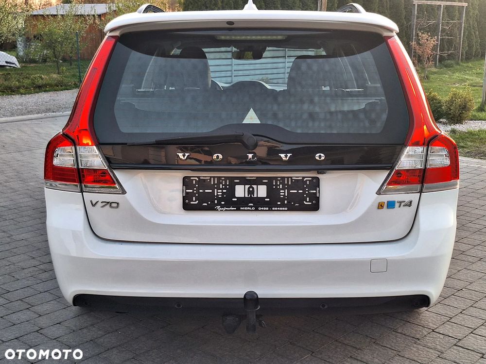 Volvo V70 T4 Momentum - 7