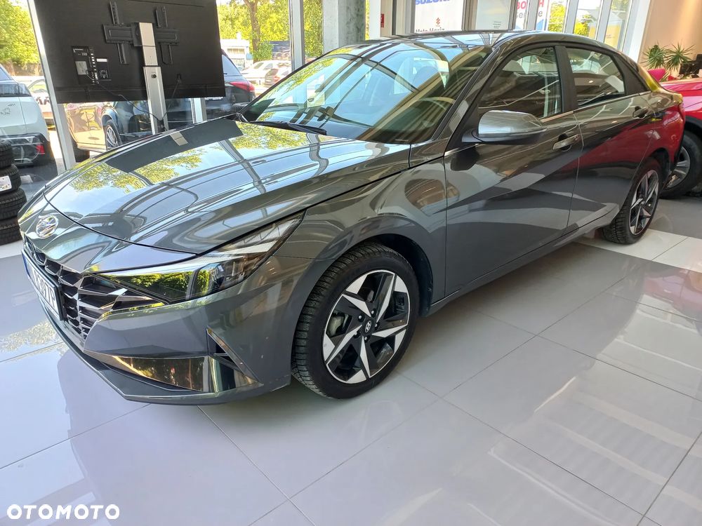 Hyundai Elantra 1.6 Smart CVT - 4