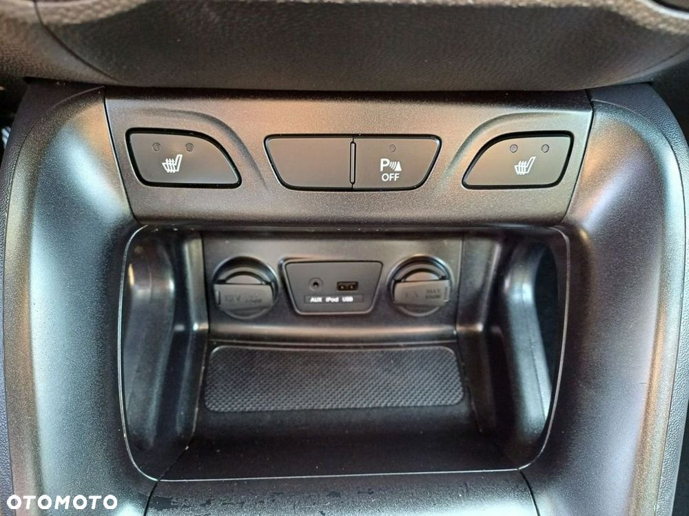 Hyundai ix35 1.7 CRDi Premium 2WD - 18