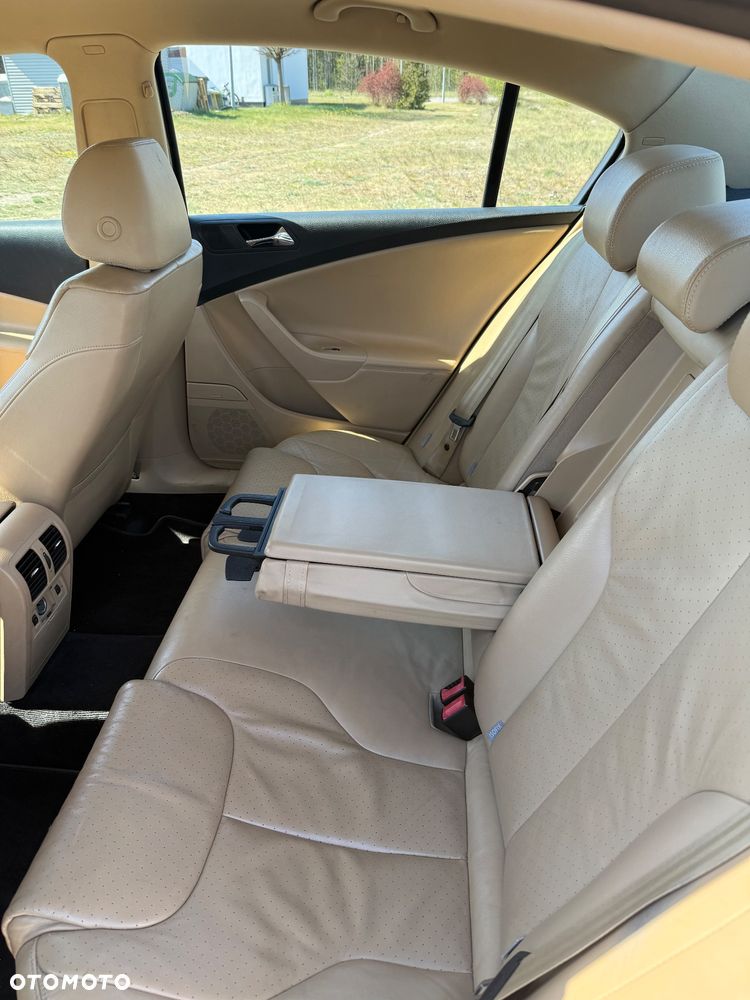 Volkswagen Passat 2.0 TDI DPF Comfortline - 6