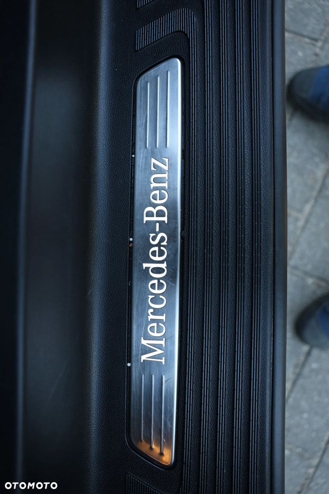 Mercedes-Benz Klasa V 220 d Avantgarde 9G-Tronic (d³ugi) - 16