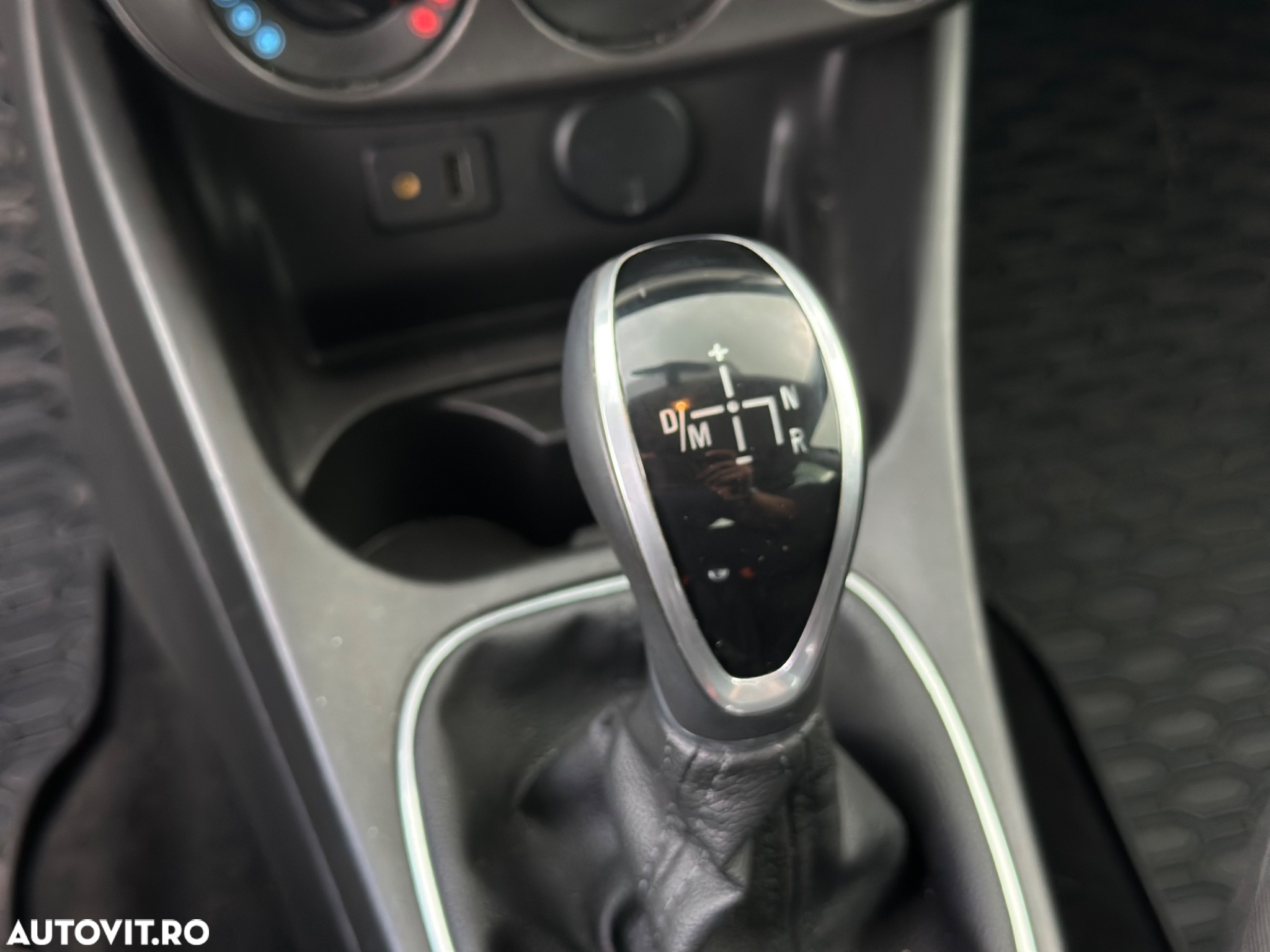 Opel Corsa 1.4 Automatik Active - 11