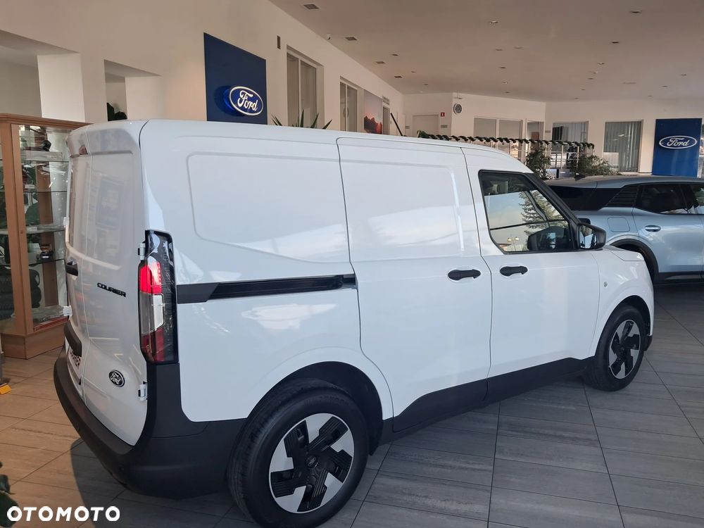 Ford Transit Courier - 7