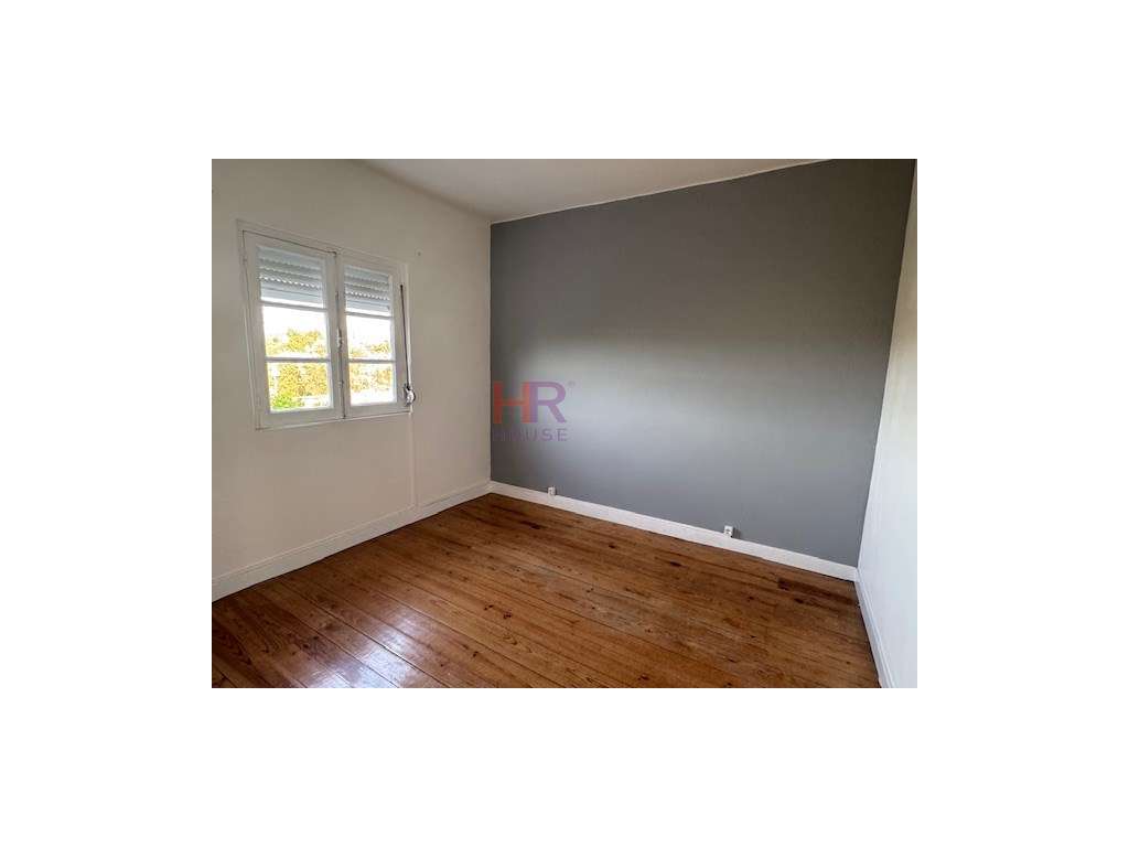 Arrenda-se moradia em banda. - Grande imagem: 3/16