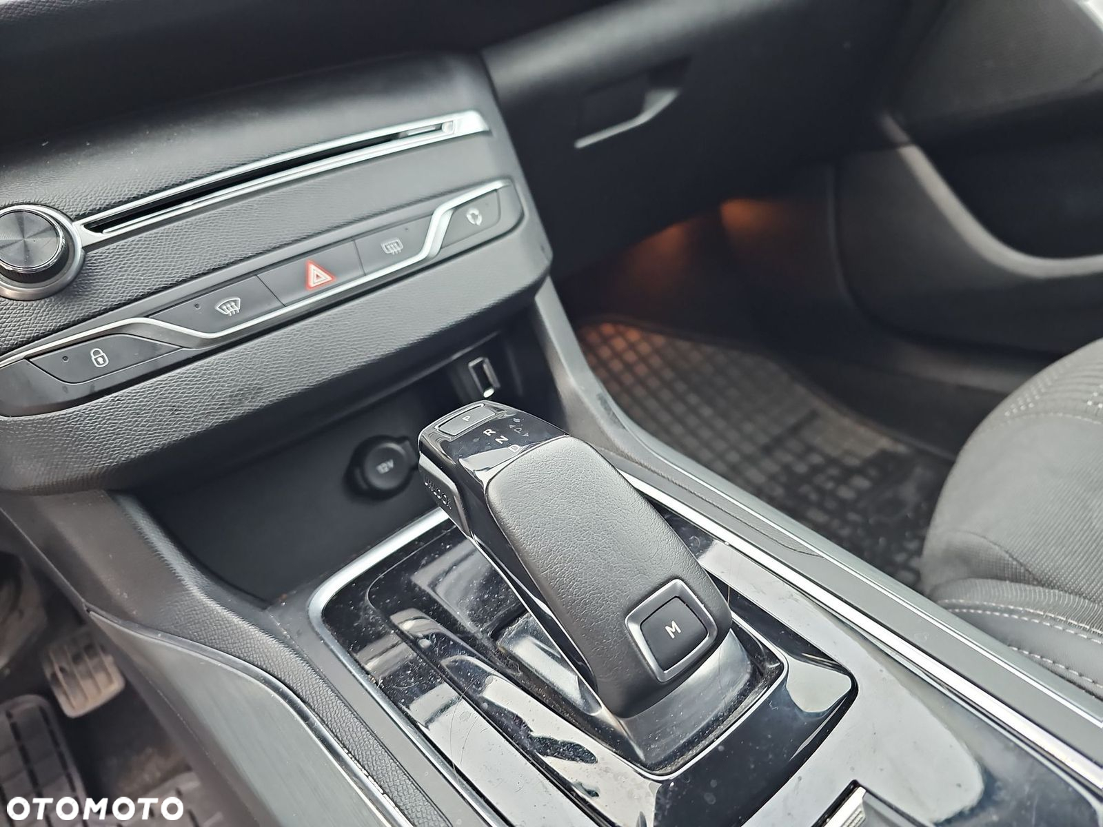 Peugeot 308 - 32