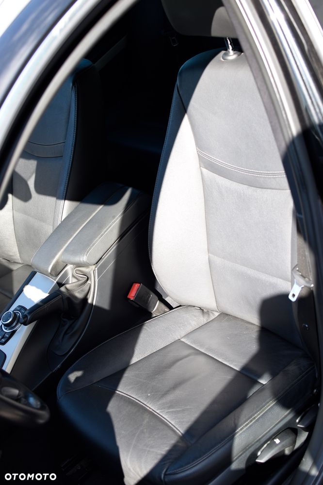 BMW Seria 3 - 25