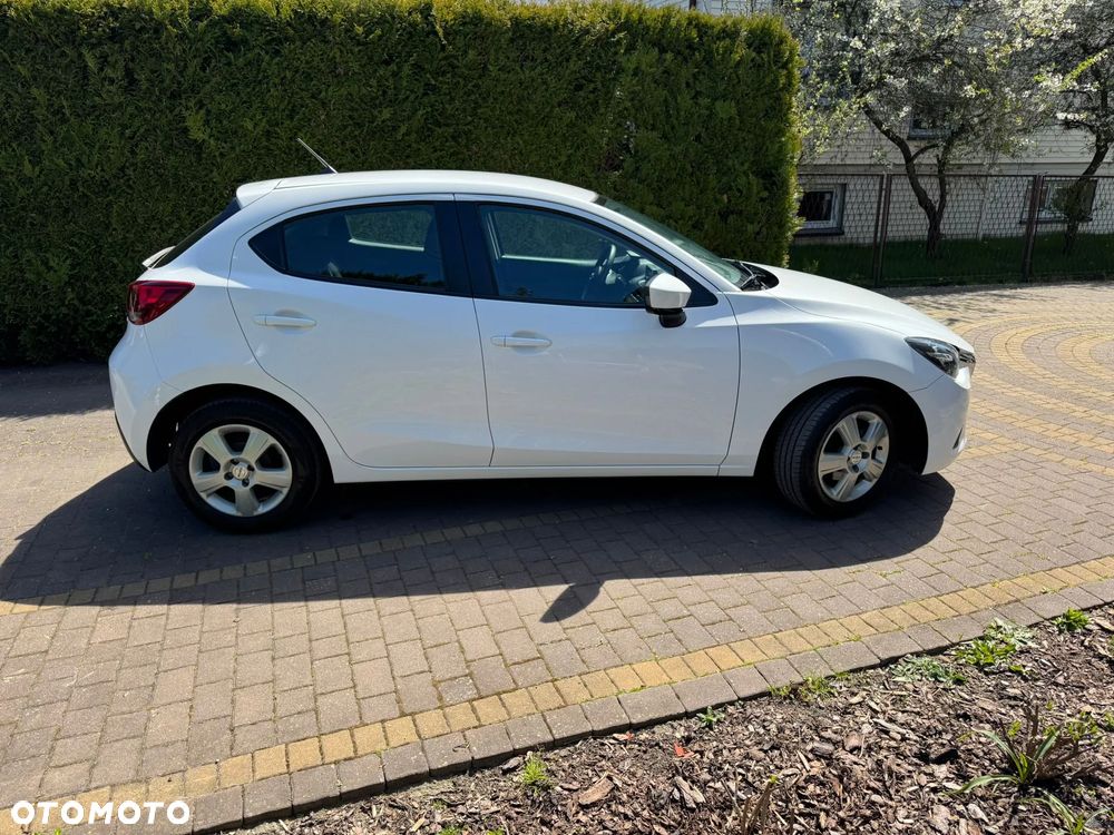 Mazda 2 - 16