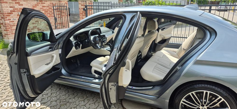 BMW Seria 5 520d xDrive M Sport sport - 22