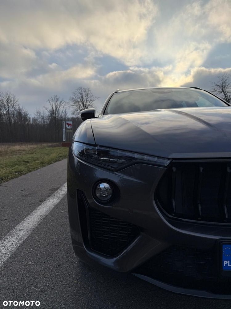 Maserati Levante - 11