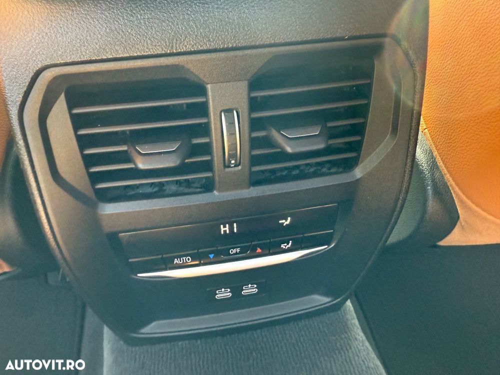 BMW Seria 3 330i AT - 16